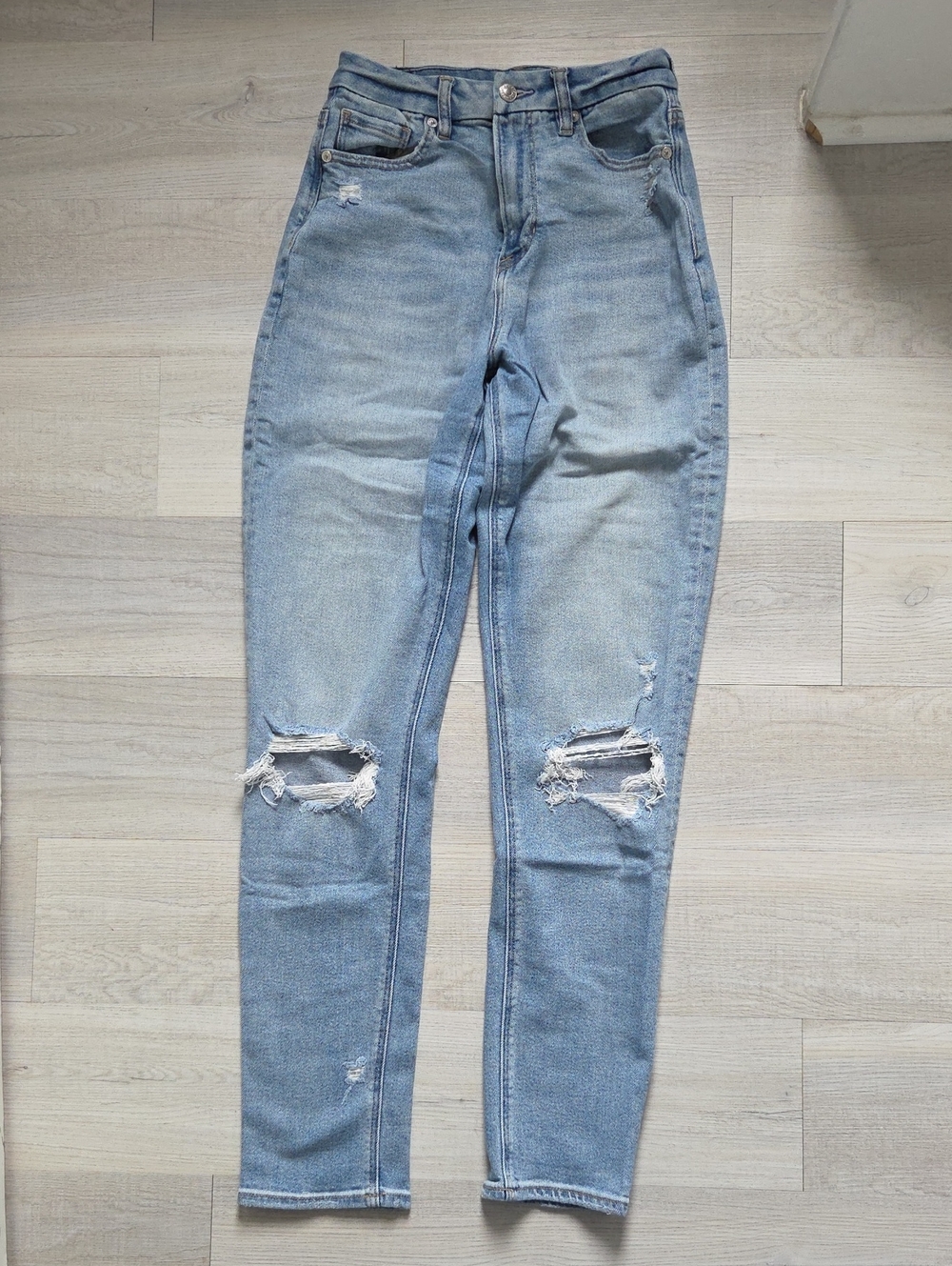 American Eagle Curvy Mom Jean - Size 2 X-Long